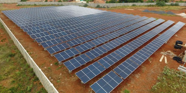 Governo da Paraíba lança nova linha de crédito do Empreender PB com incentivo ao uso de energia solar 