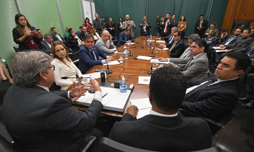 João Azevêdo se reúne com bancada federal e discute projetos estruturantes para o estado