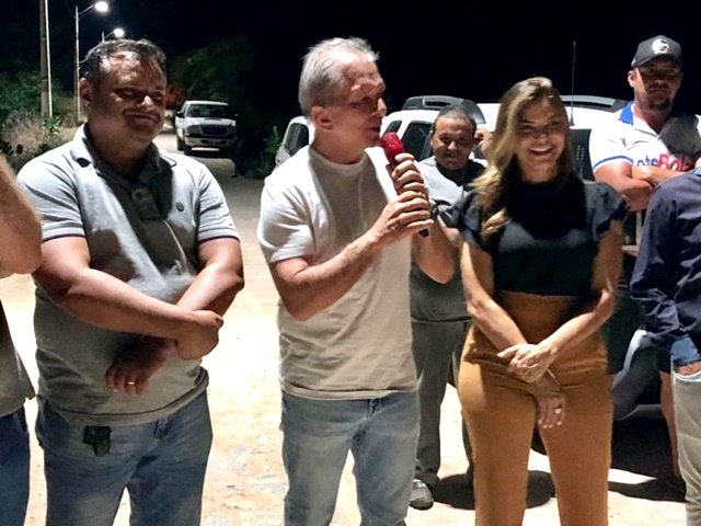 Moradores do Assentamento Patativa do Assaré comemoram entrega de melhorias na localidade