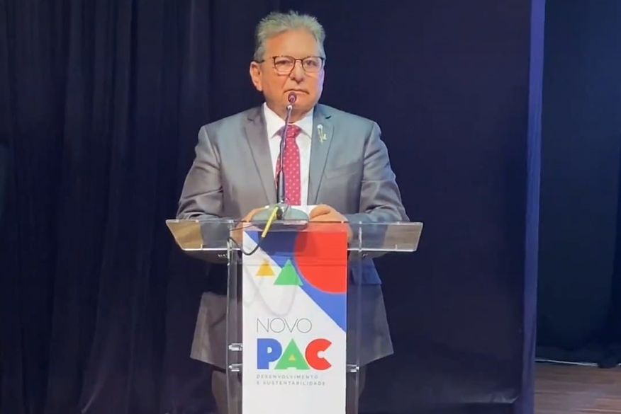 Adriano Galdino reclama de desfavorecimento na reforma tributária e diz que Nordeste fica apenas com “a sobra do orçamento