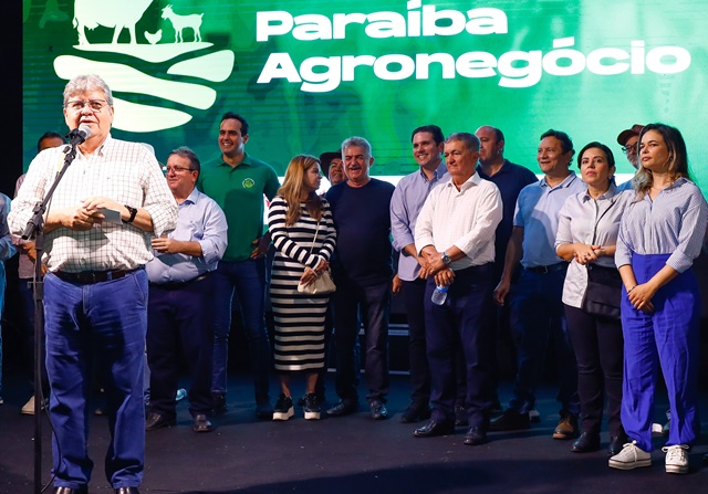 João Azevêdo participa de abertura da Expofeira Paraíba Agronegócio e destaca importância econômica do evento para o setor produtivo