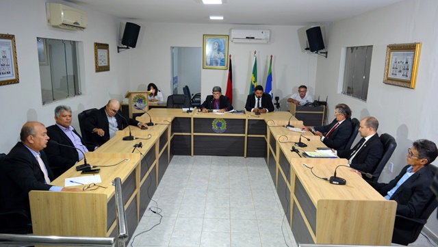 Câmara de São José de Espinharas realiza sessão ordinária e inicia tramitação de importantes projetos de lei