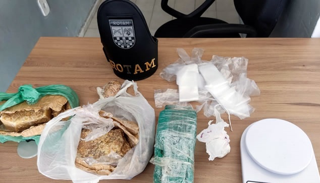 ROTAM prende homem e apreende drogas após perseguição, no sertão da Paraíba