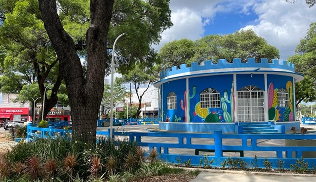 Prefeitura de Patos realiza ação de revitalização de praças em diversos locais da cidade