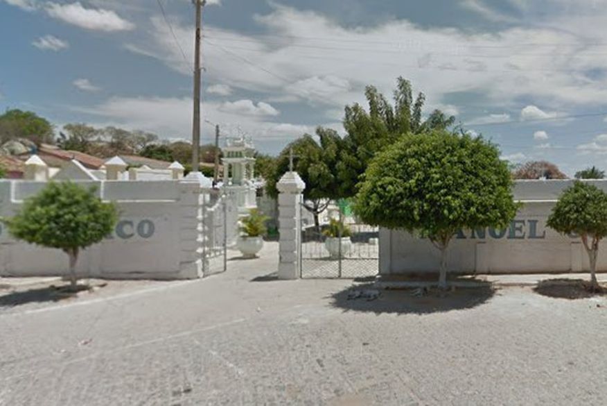 Ministério Público investiga violação de túmulos e caixões em cemitério de Teixeira 