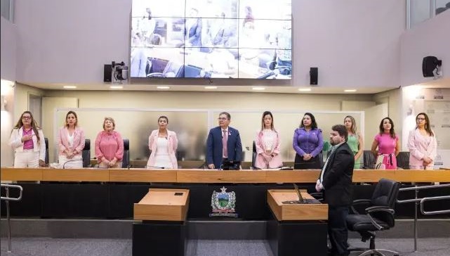 Adriano Galdino lançou campanha Outubro Rosa 2023 em sessão especial