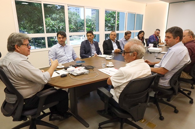 Governador e prefeito de João Pessoa se reúnem com Iphaep e Iphan e discutem projeto conjunto de revitalização do Centro Histórico 
