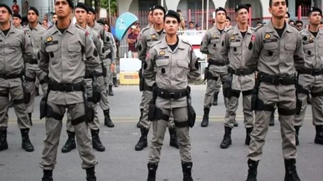 Governo da Paraíba promove 127 policiais e bombeiros a novas graduações 