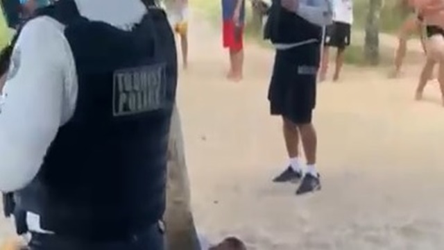 Homem é assassinado a tiros na tarde desta quinta-feira (12), na Praia de Cabo Branco, em João Pessoa.