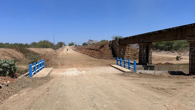 Prefeitura de Patos conclui primeira etapa de via de acesso entre loteamentos e centro