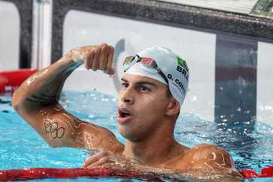 Guilherme Costa leva ouro e bate recorde da prova dos 400 m na natação no Pan de Santiago