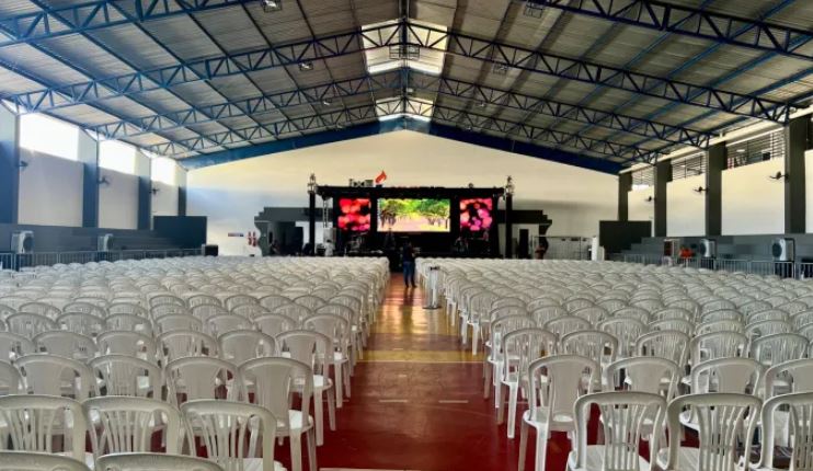 Ingressos ouro e bronze esgotaram mas ainda dá tempo de adquirir o seu ingresso prata para a palestra “O Caminho da Felicidade” em Patos