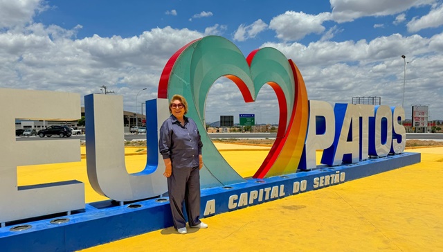 Na tribuna: Deputada Francisca Motta homenageia cidade de Patos