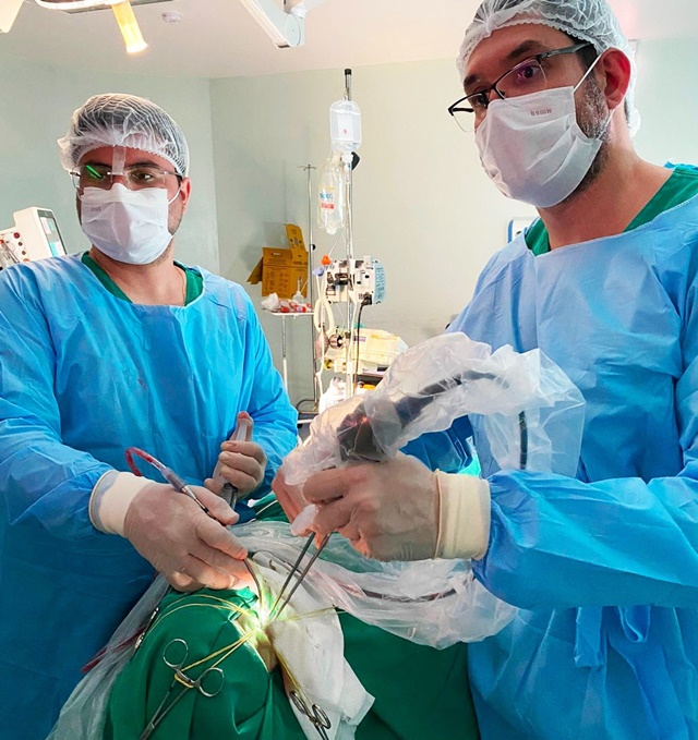 Equipe de Neurocirurgia do Hospital Metropolitano inova na remoção de tumor com técnica endoscópica
