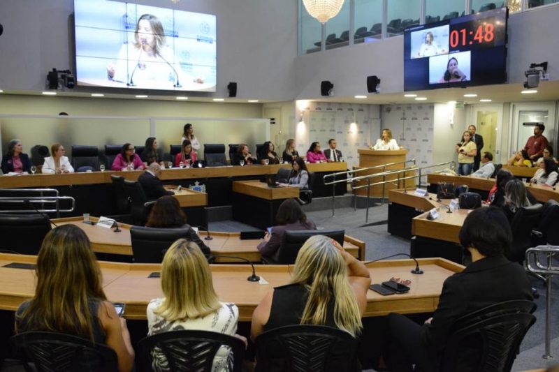 ALPB discute medidas de enfrentamento e combate ao feminicídio na Paraíba