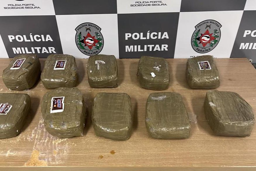 Homem é preso com 10 kg de haxixe na noite deste sábado (28) - confira 