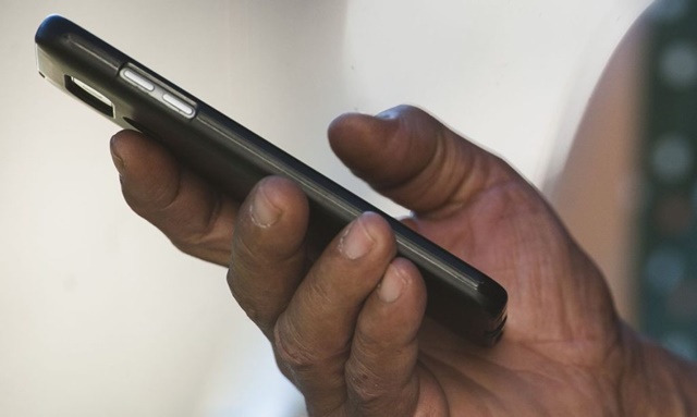 Anatel autoriza operadoras a cortar internet do celular de quem não pagar fatura em 20 dias