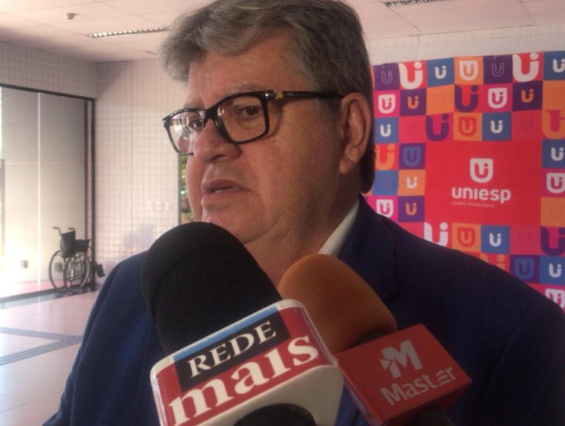 Governador da Paraíba aumenta limite para compra de veículo destinado à pessoa com deficiência