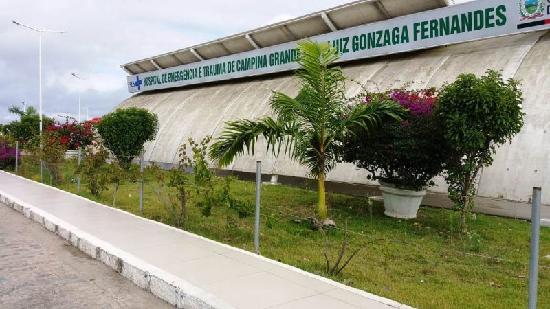 Criança esfaqueada pelo primo passa por cirurgia e é levada para UTI, em CG