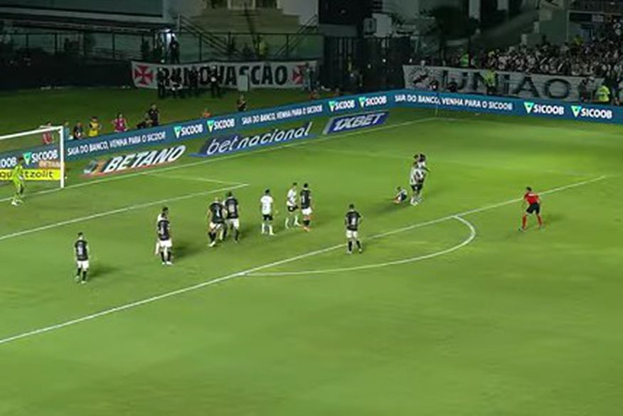Vasco vence América-MG com golaço de Payet e respira na luta contra o Z4
