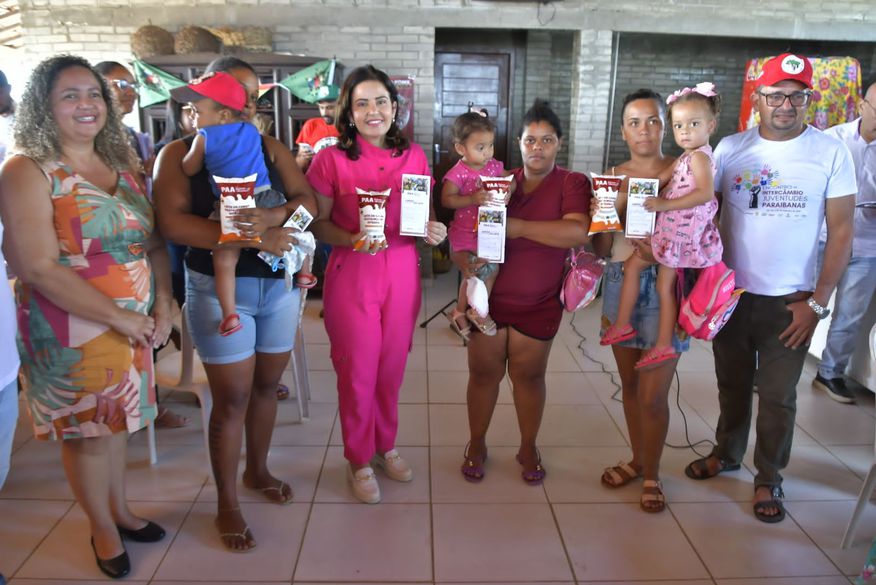 Secretária Pollyanna Dutra entrega ampliação de programa de distribuição de leite para mais de 6 mil famílias na Paraíba