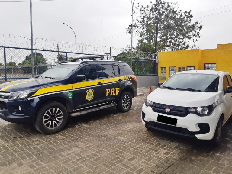 Em menos de 30 minutos dois veículos são recuperados pela PRF na Paraíba, um deles em São Mamede