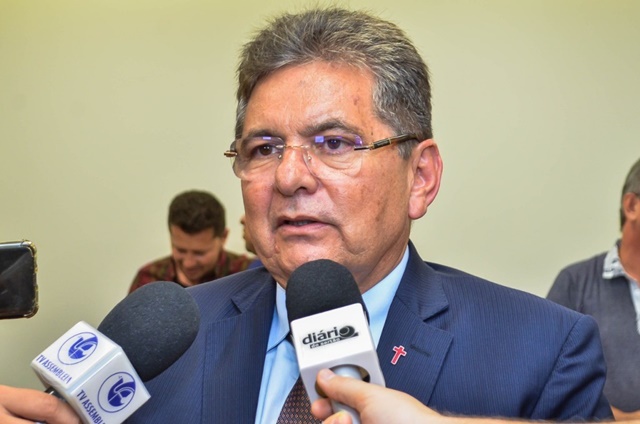 Presidente da ALPB concede entrevista coletiva em Patos nesta terça-feira 