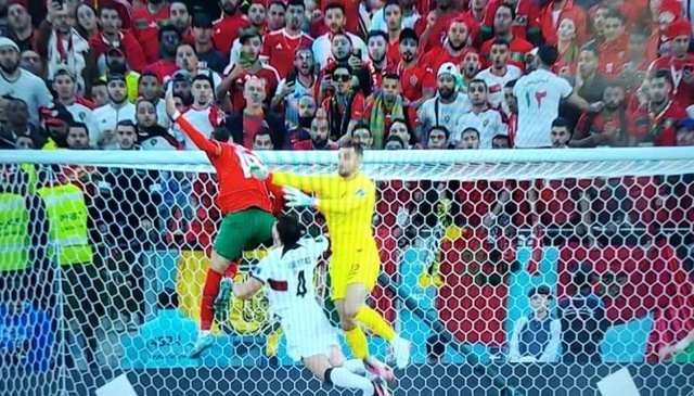 Marrocos faz história e coloca pela primeira vez uma seleção africana em uma semifinal