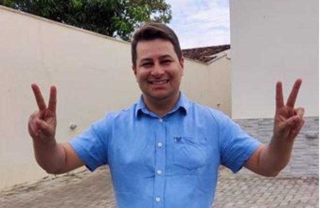 Israel Firmino coloca nome à disposição do povo de Matureia como prefeito nas eleições de 2024; Veja vídeo
