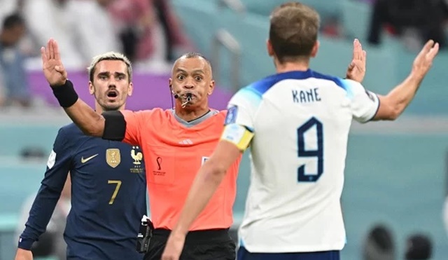 Saiba quanto árbitro brasileiro ganhou para apitar Inglaterra x França