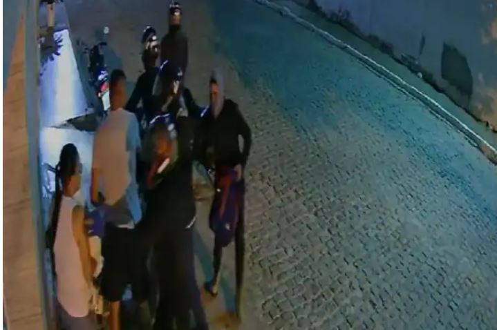 veja VÍDEO: Moto com placa de Patos é aprendida pela PM após tentativa de assalto, em Juazeirinho.