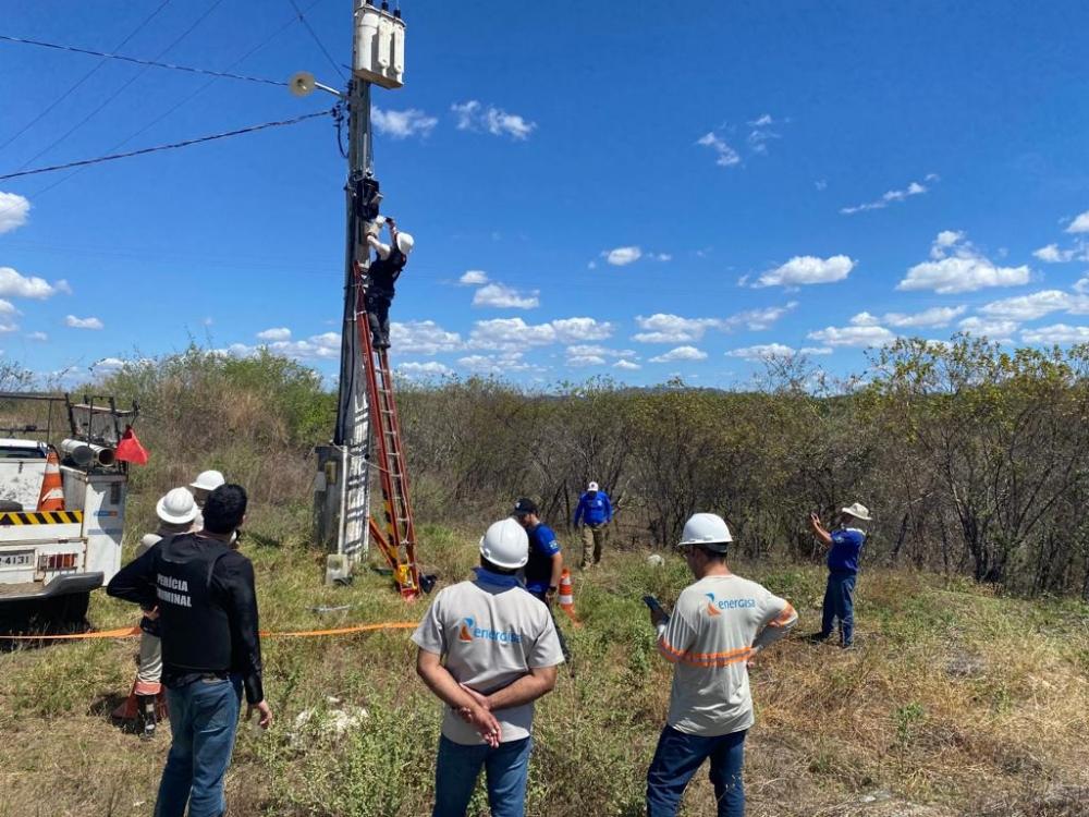 Cinco pessoas são presas em operação contra furto de energia elétrica no Sertão
