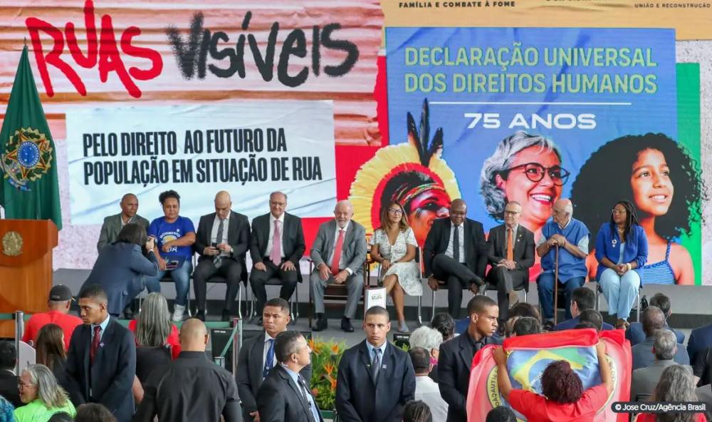 Governo destina R$ 1 bilhão para ações à população em situação de rua 