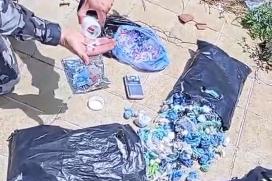 Operação policial aprende maconha, cocaína e crack na tarde deste sábado (16). veja 