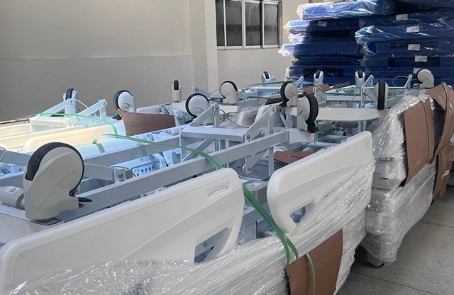 Complexo Clementino Fraga recebe novas camas elétricas para UTI
