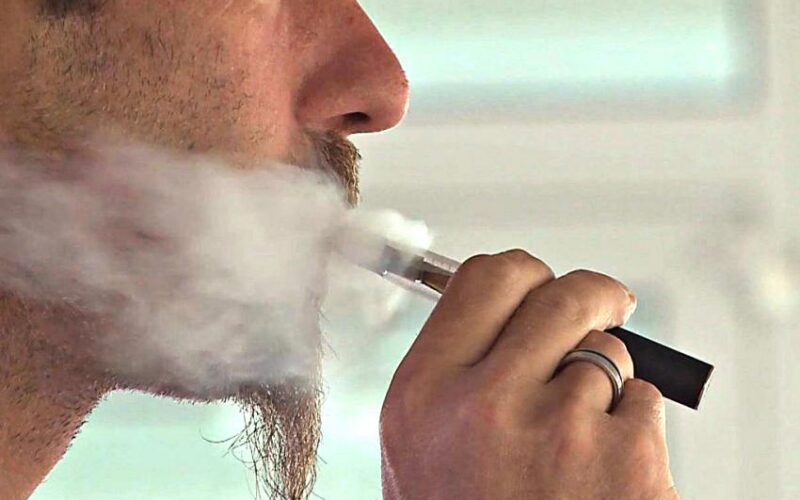 Cigarro eletrônico é ilegal e deve ser apreendido pela Vigilância Sanitária no território paraibano