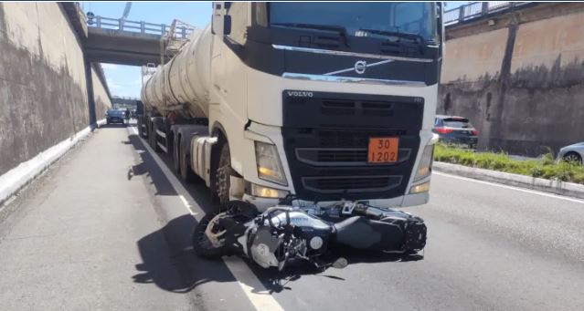 Policial militar da Rotam morre após ser atingido por carreta na BR-230
