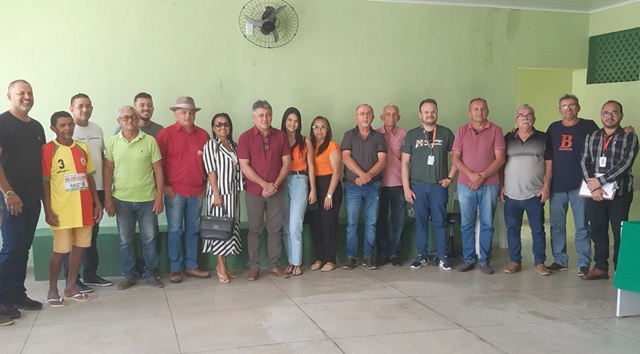 Reunião com presença do Secretário Executivo Estadual da Agricultura Familar é realizada em São José do Bonfim