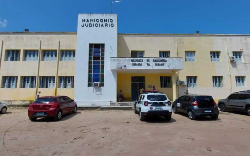 Incêndio atinge Instituto de Psiquiatria Forense, em JP e homem é encontrado morto