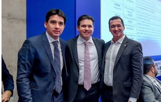 Articulação de Hugo Motta resulta em visita de mais um Ministro e entrega de importante Residencial em Patos