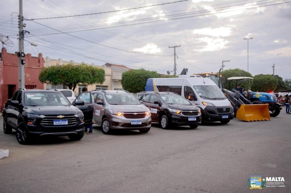Prefeitura de Malta investe mais de R$1,3 milhão na aquisição de veículos e máquinas novas para beneficiar a população