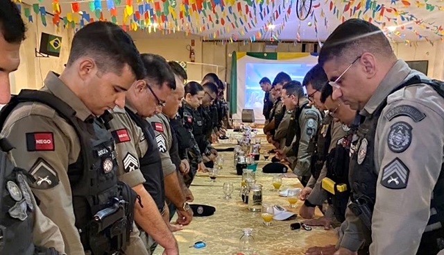 Policiais Militares da 15ª AISP são homenageados pelo comando com jantar na cidade de Patos